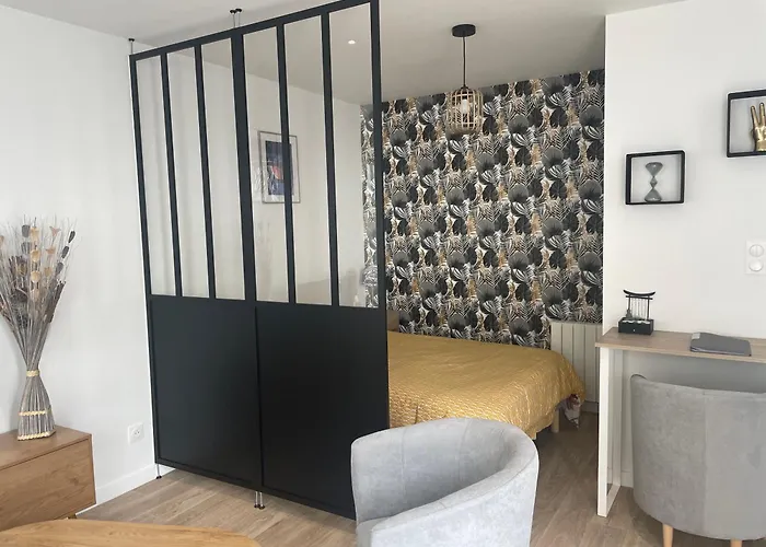 Recent, Entierement Equipe, Proche Chantiers Et Airbus アパート サン・ナゼール